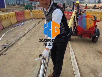 路面灌縫施工，選翔工機(jī)械瀝青灌縫機(jī)