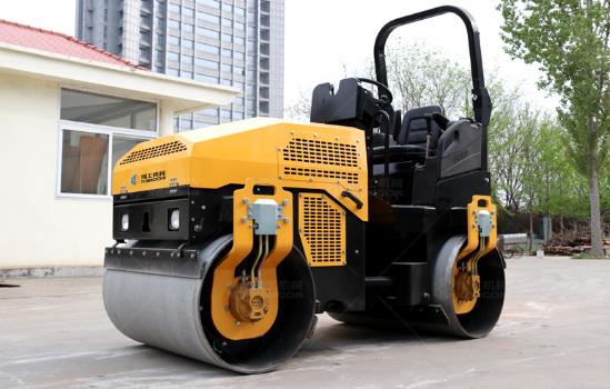 購買小型壓路機(jī)，用戶會(huì)擔(dān)心哪些問題，總結(jié)！